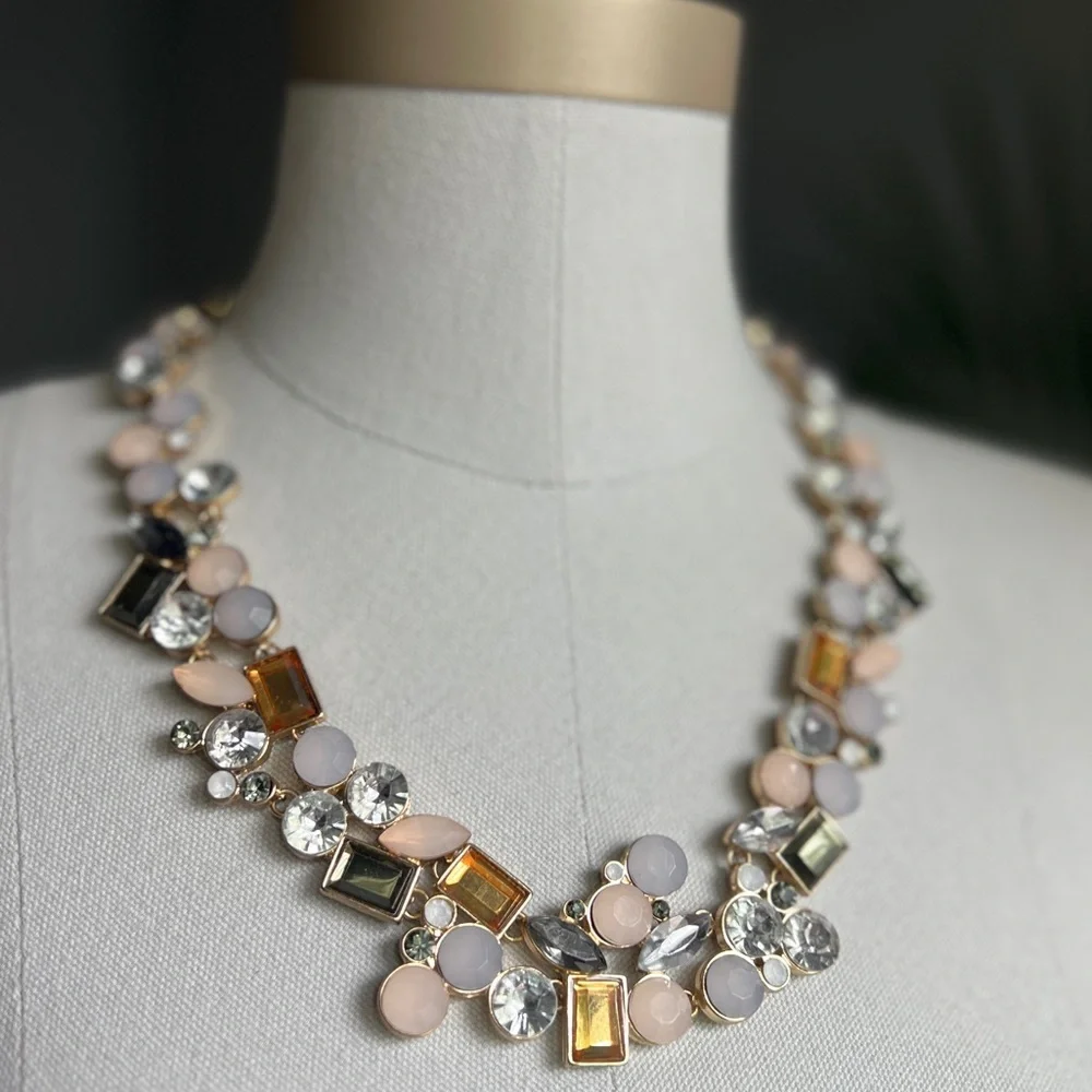 NWOT Macy's Brand Gold Tone Multi-Color Collar Necklace with Extender